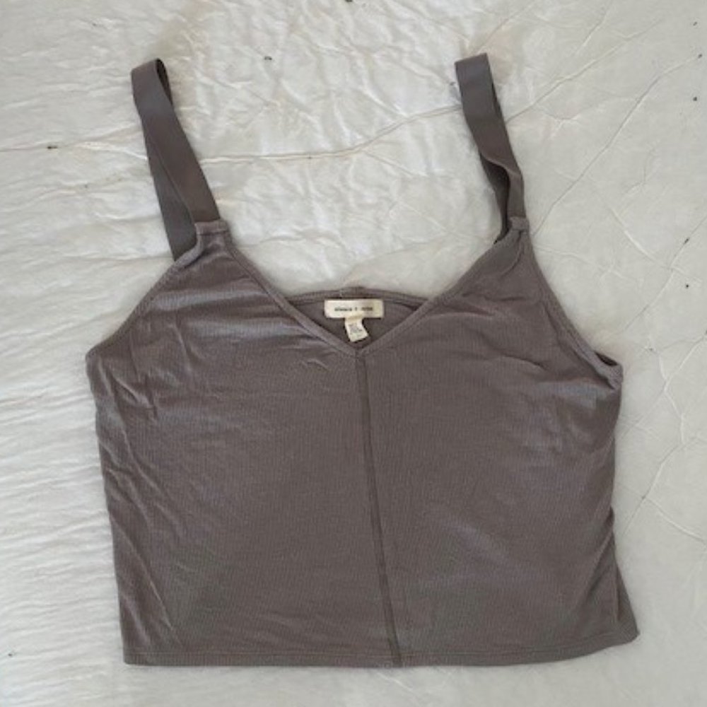 Silence + Noise Gray Cropped Tank (NWT)